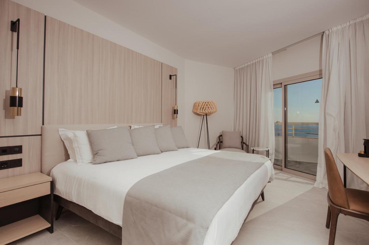 Atlantica Bay - Adults Only Hotel Limassol Kültér fotó