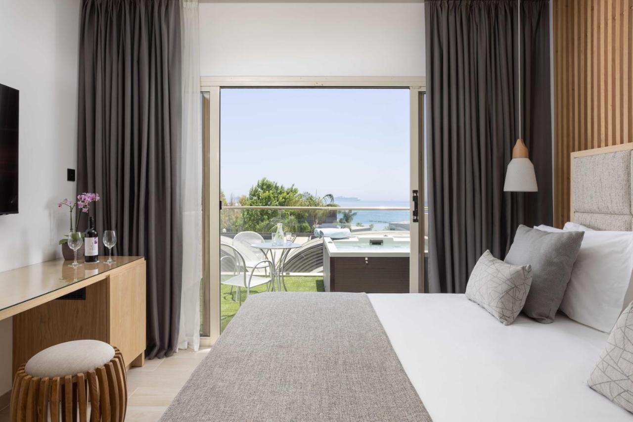 Atlantica Bay - Adults Only Hotel Limassol Kültér fotó